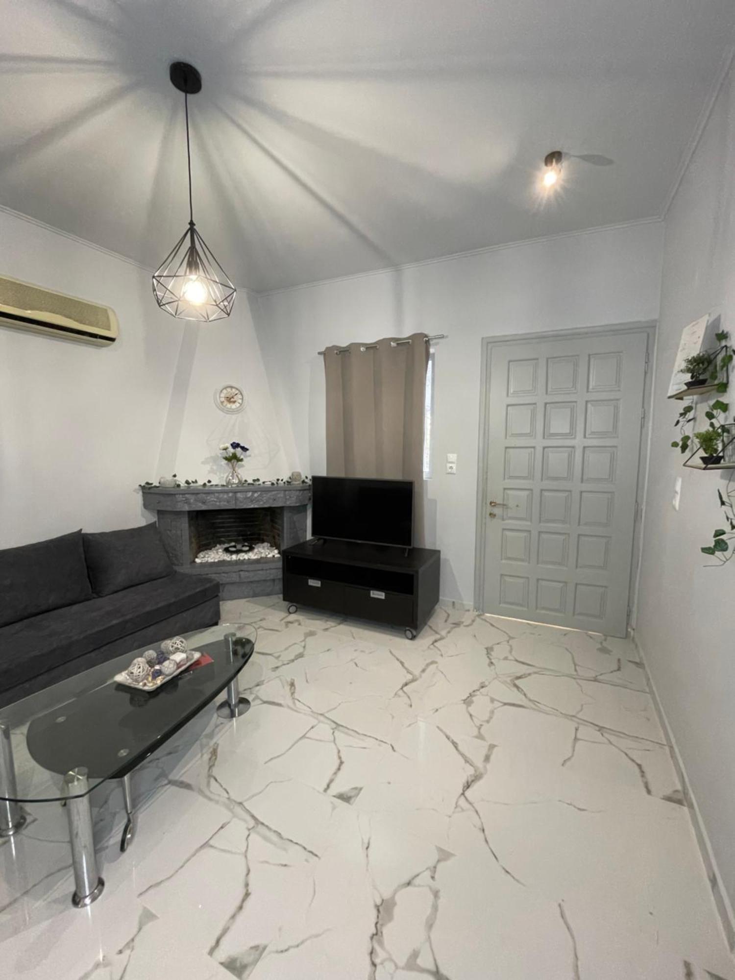 Appartamento Airpoint Renovated Artemida  Esterno foto