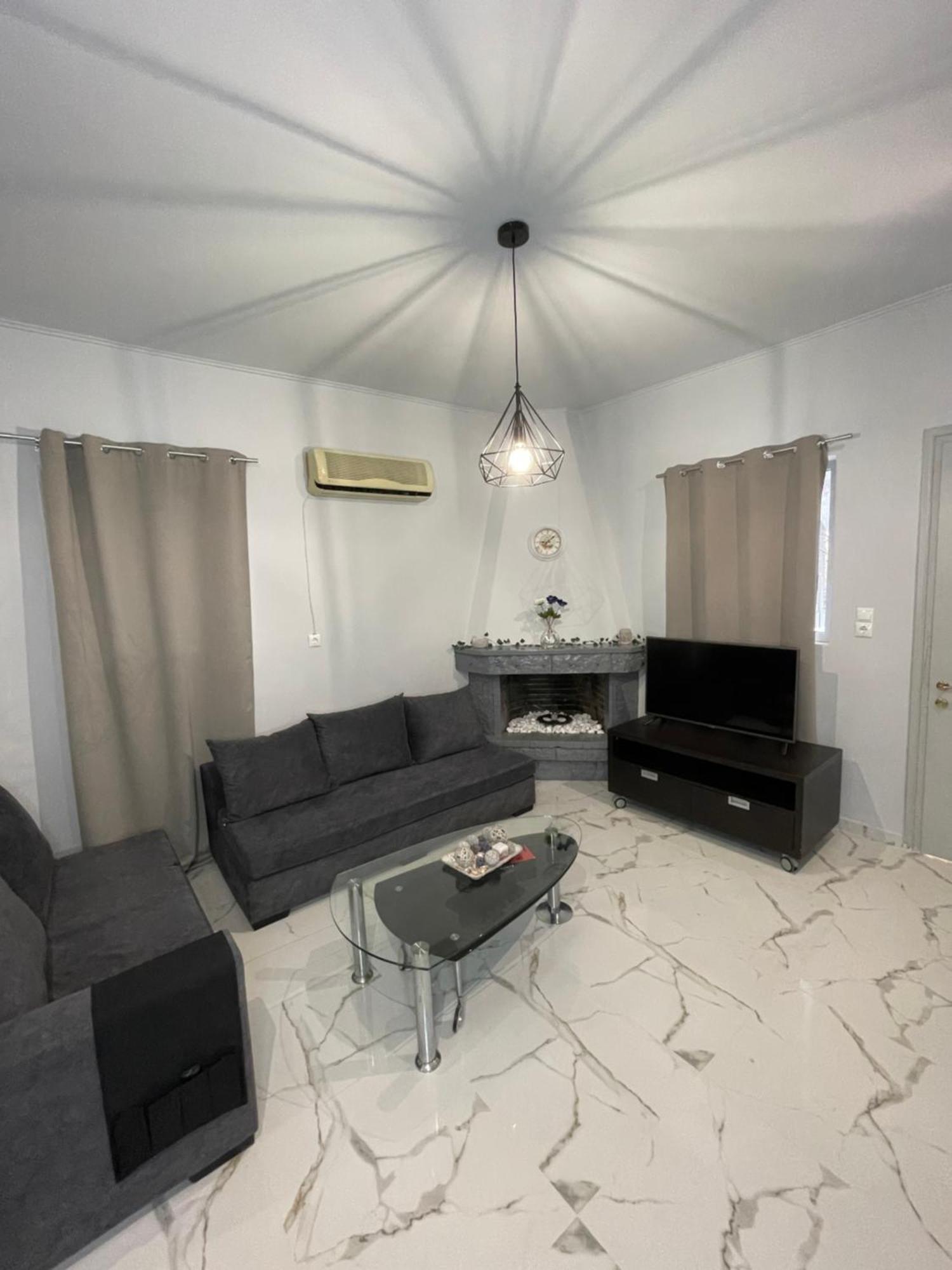 Appartamento Airpoint Renovated Artemida  Esterno foto