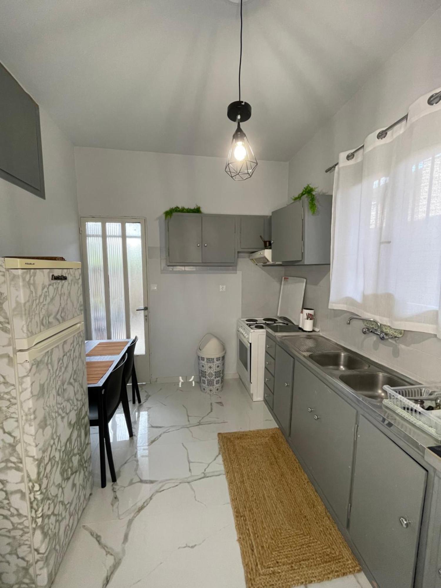 Appartamento Airpoint Renovated Artemida  Esterno foto