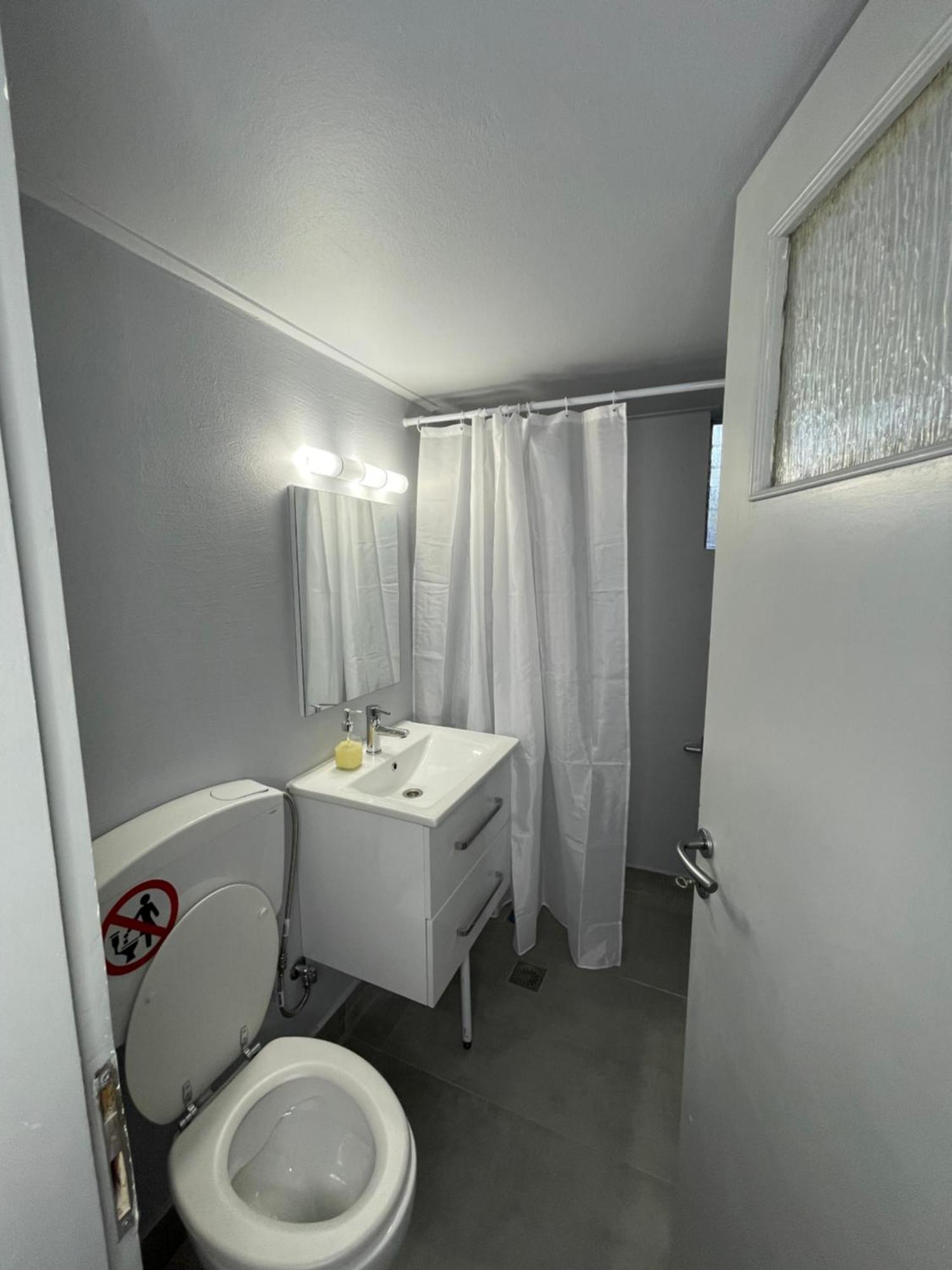 Appartamento Airpoint Renovated Artemida  Esterno foto